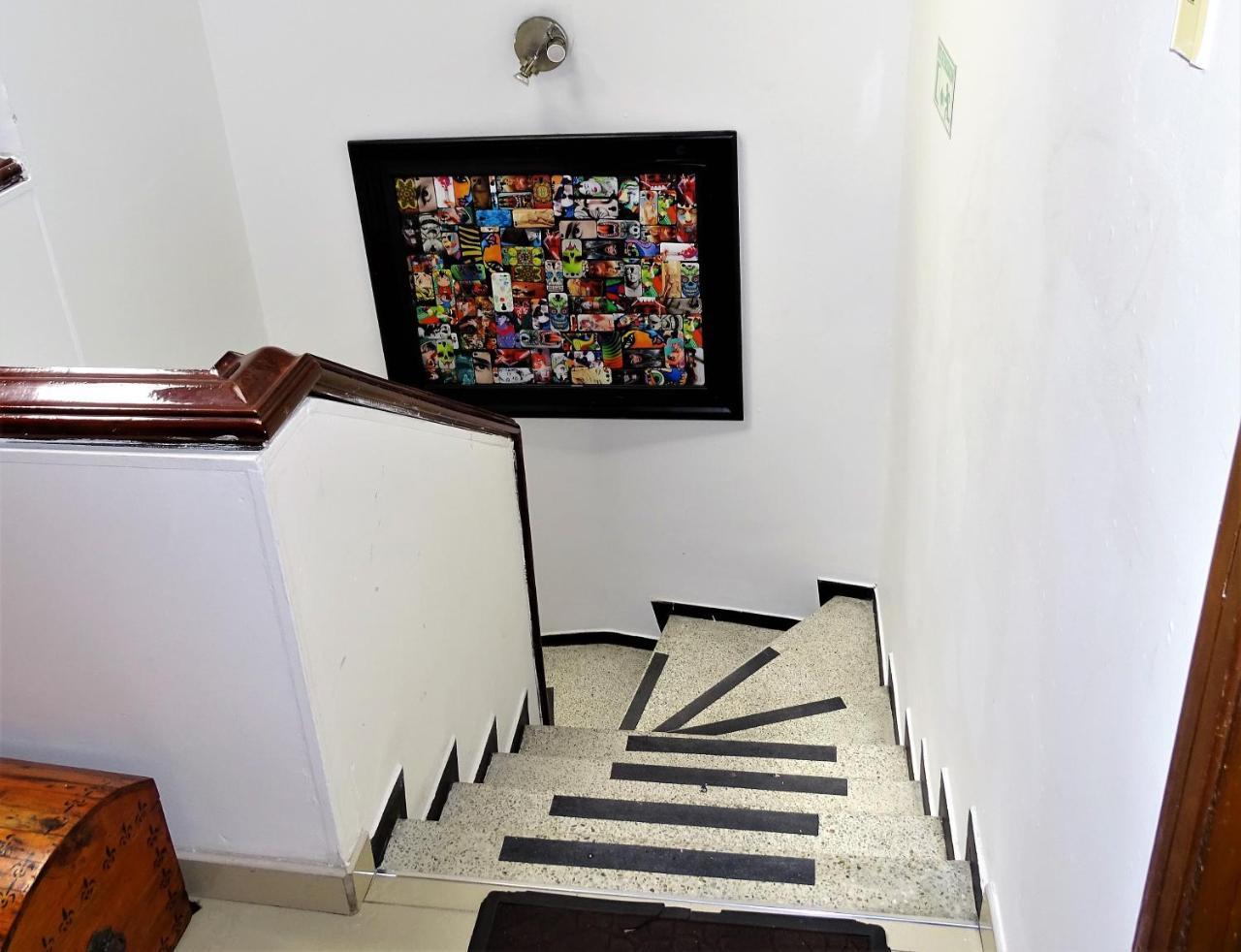 Violeta Park Hostel Bogota Ngoại thất bức ảnh