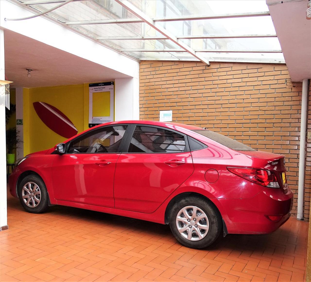 Violeta Park Hostel Bogota Ngoại thất bức ảnh