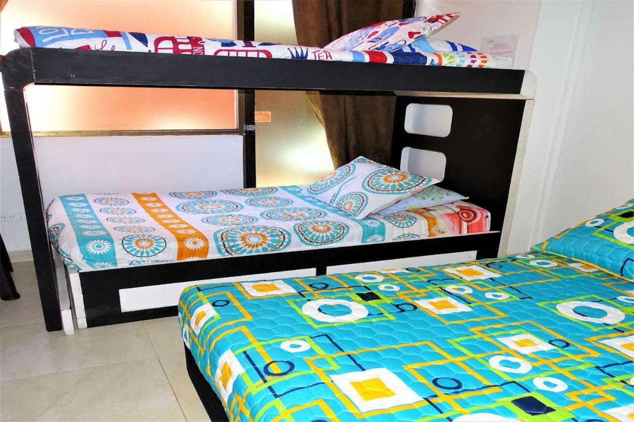 Violeta Park Hostel Bogota Ngoại thất bức ảnh